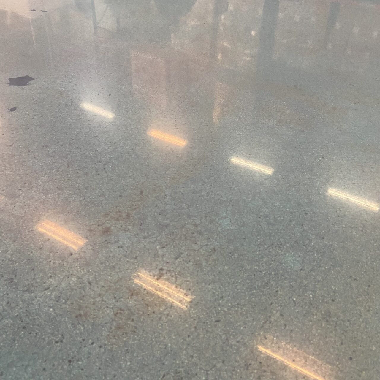 https://advanced-surface.com/wp-content/uploads/2024/10/dye-stained-polished-concrete-1280x1280.jpg